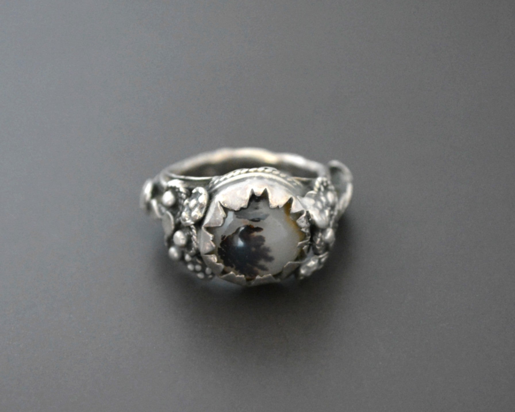 Antique Yemeni Agate Ring - Size 7