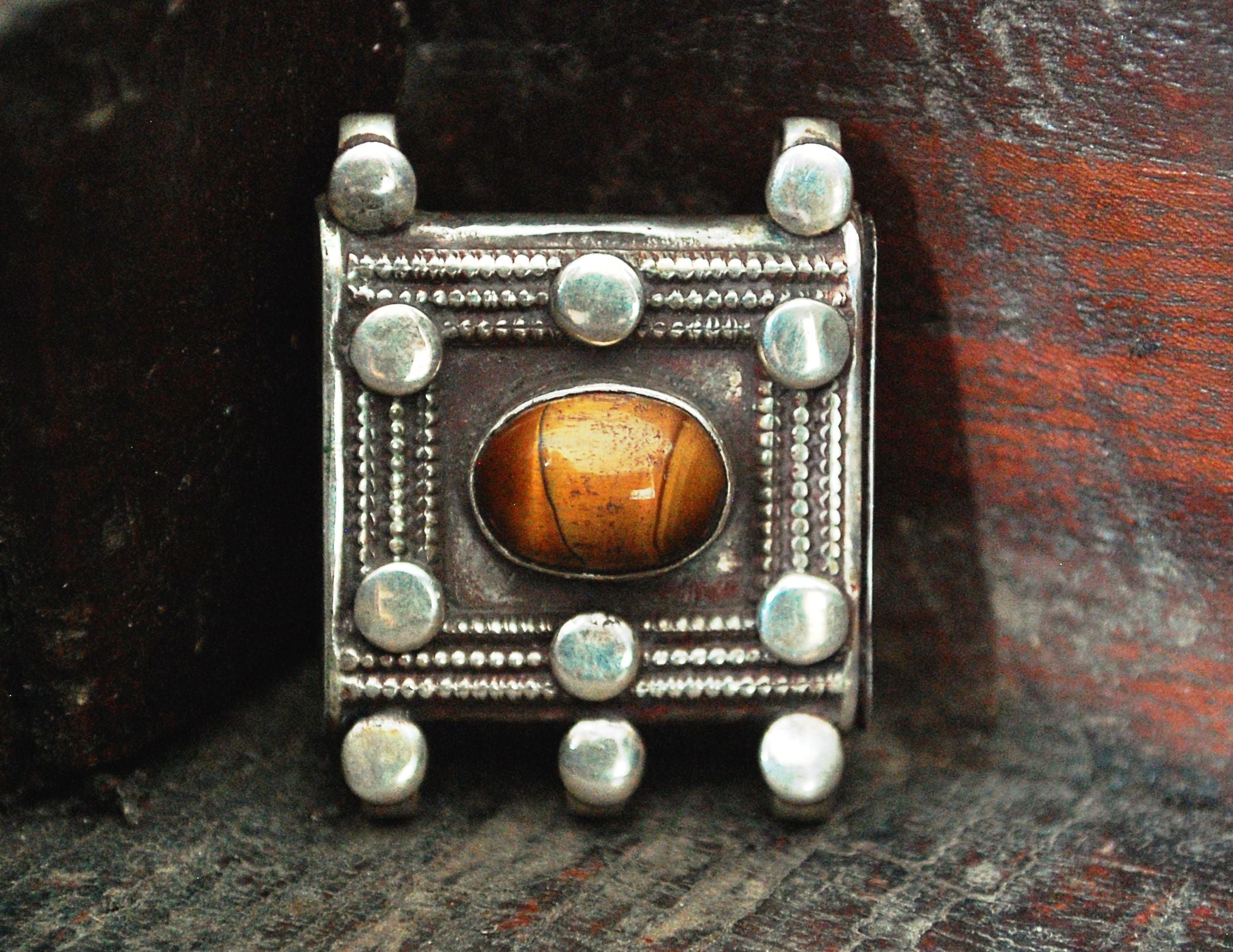Indian Openable Silver Box Container with Tiger Eye
