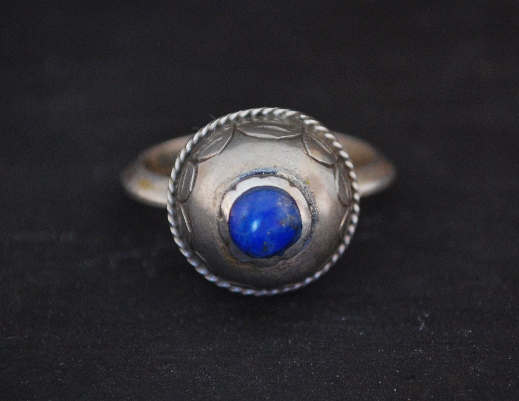 Vintage Afghani Lapis Lazuli Ring - Size 9