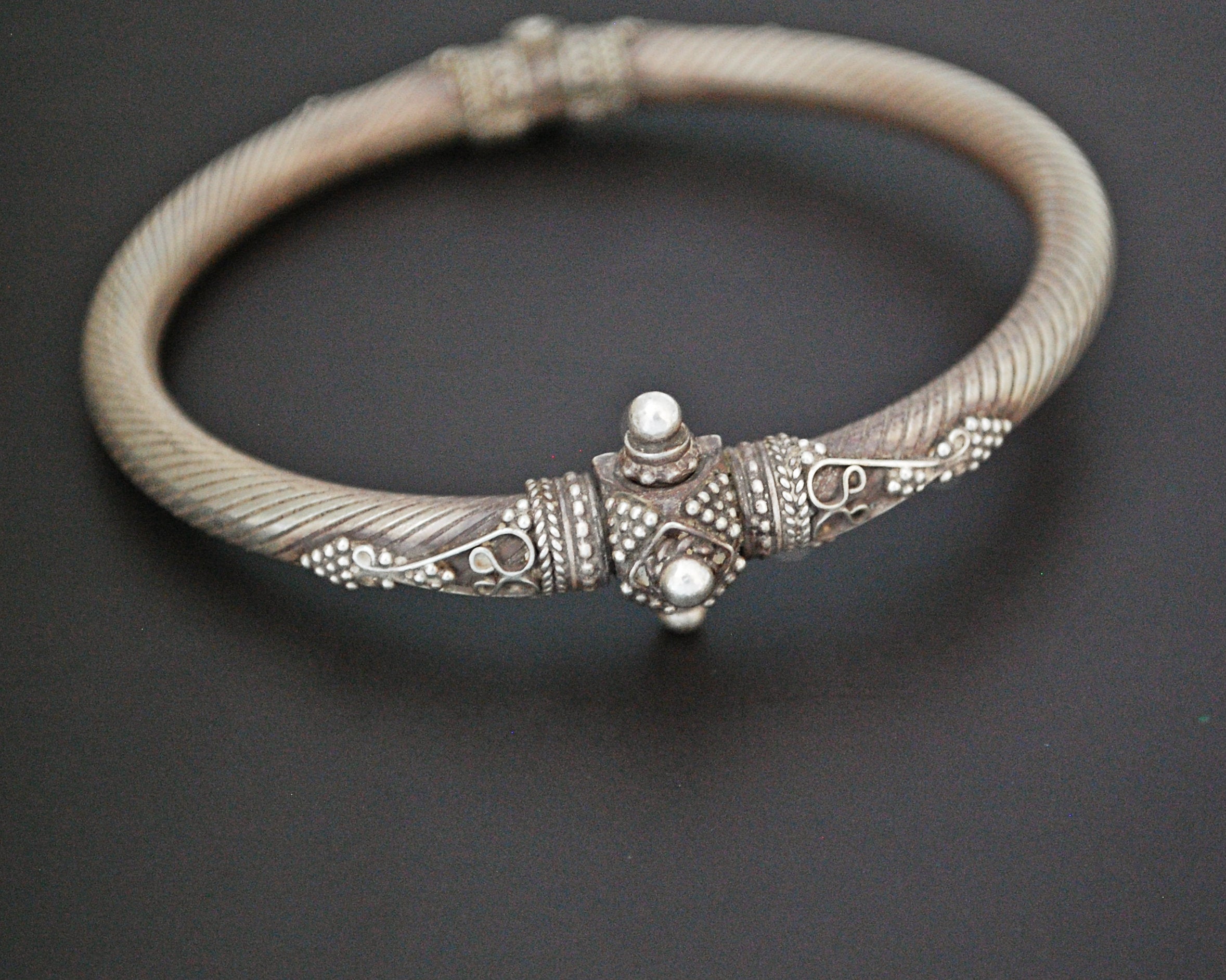 Ethnic Indian Silver Bracelet from India - Hinged