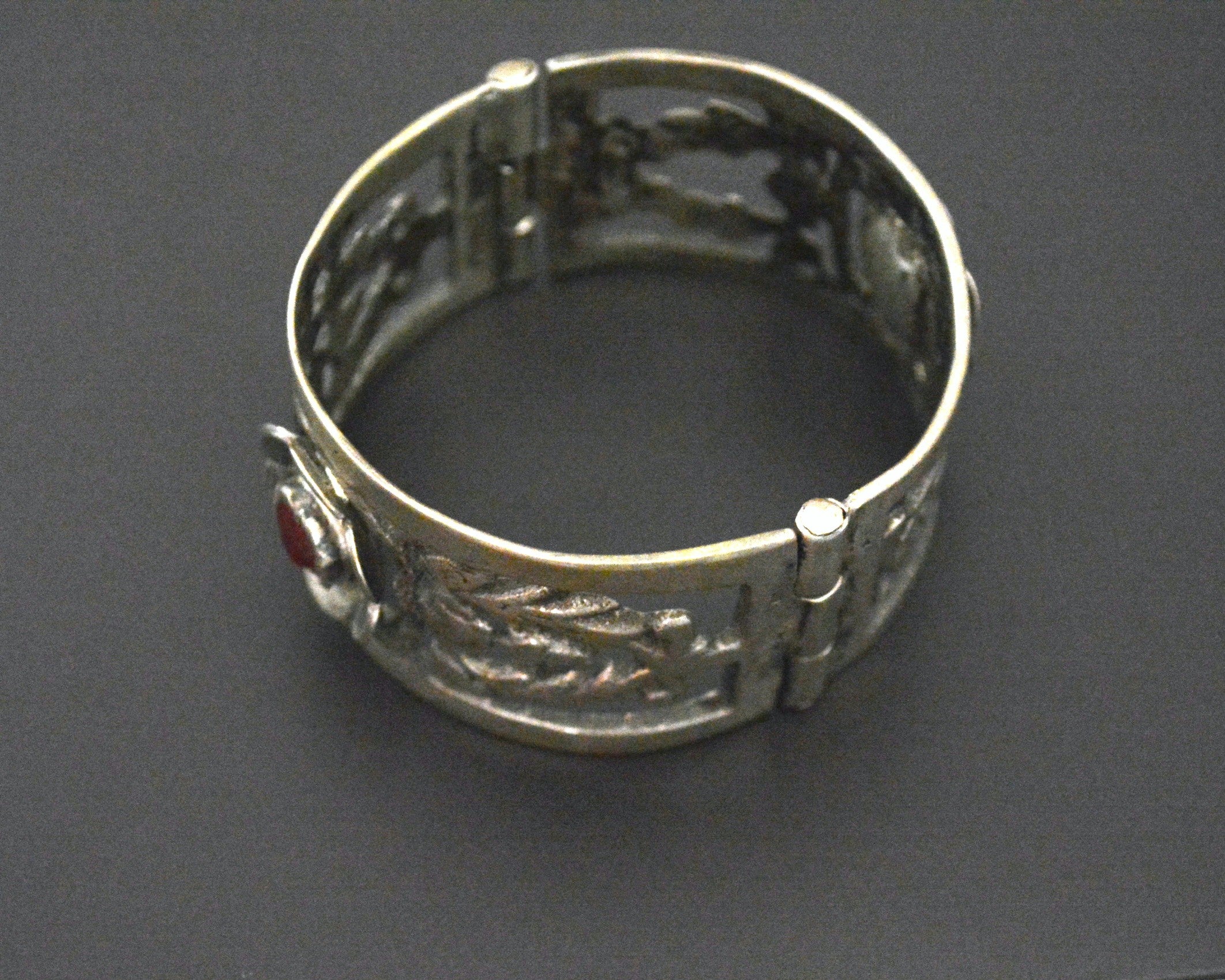 Ethnic Wide Hinged Bracelet with Red Glass - XXS