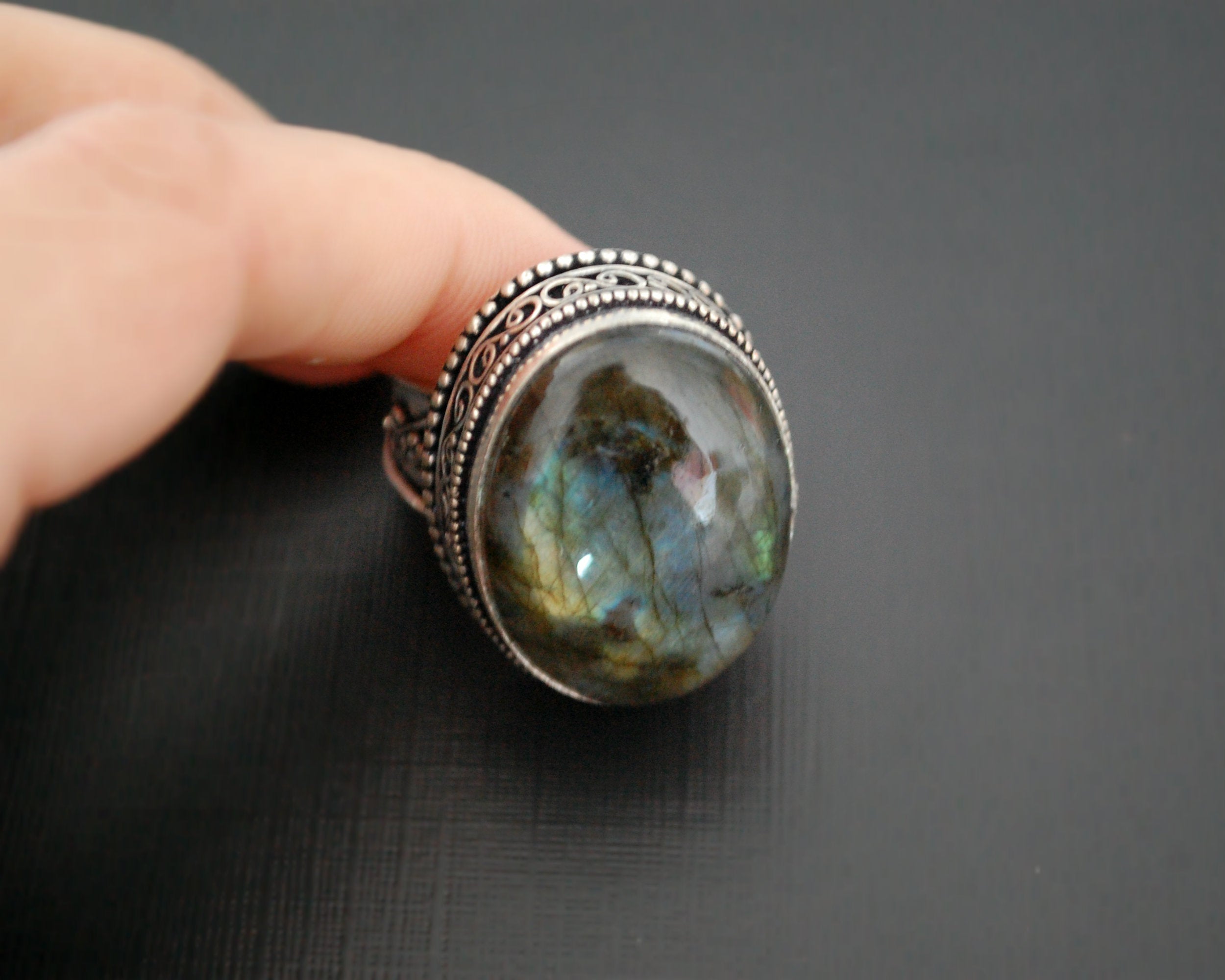 Bold Sterling Silver Labradorite Ring - Size 8.75