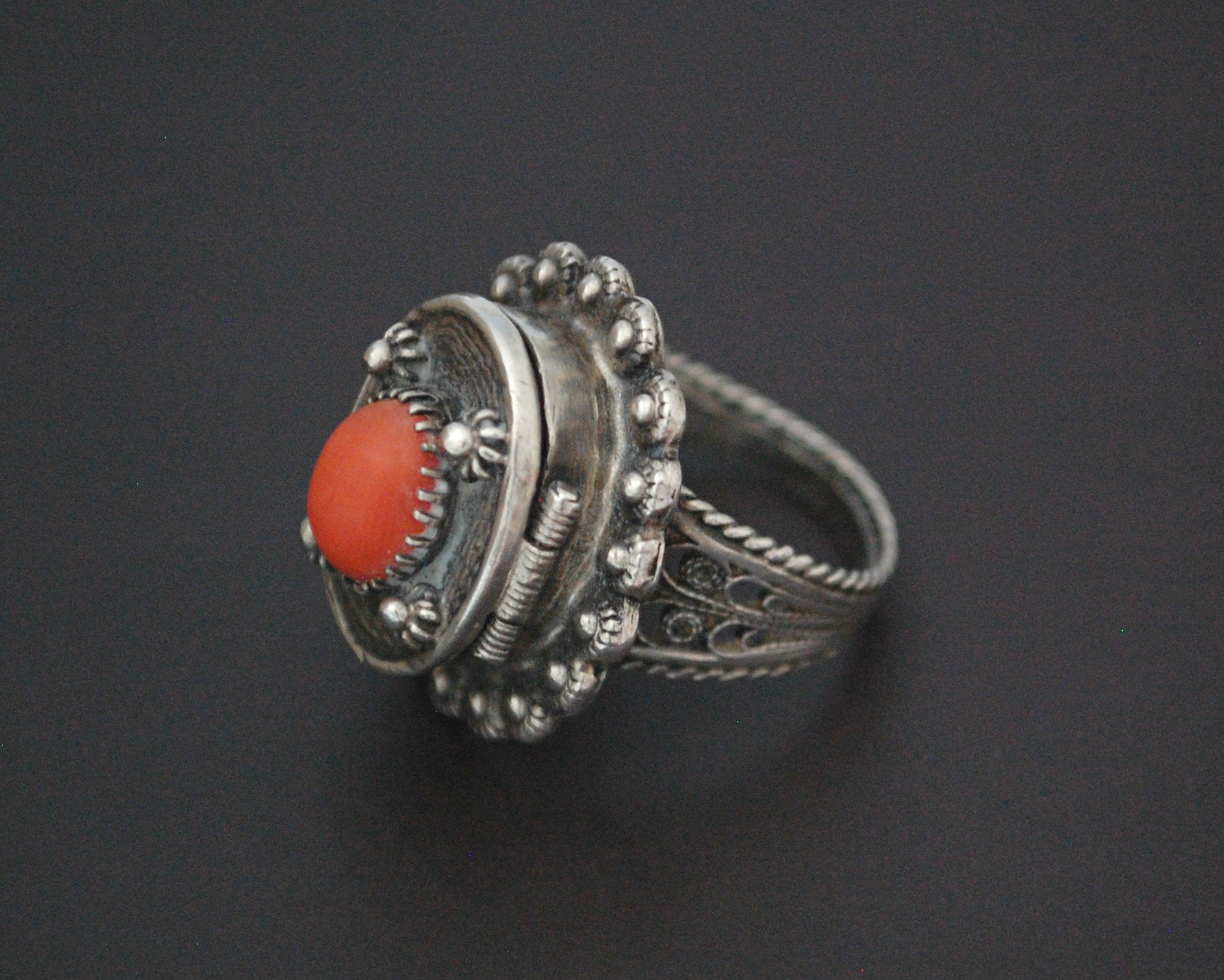 Vintage Coral Filigree Poison Ring - Size 7