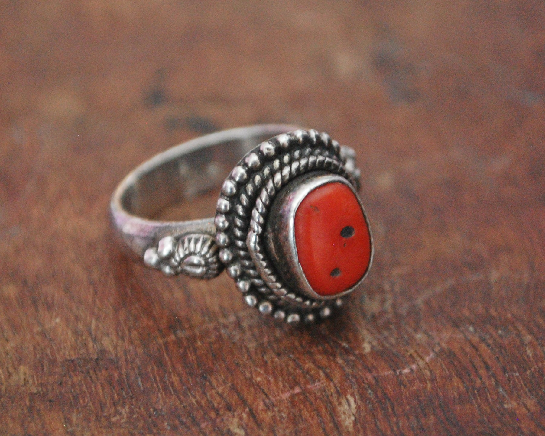 Vintage Nepali Coral Silver Ring - Size 8
