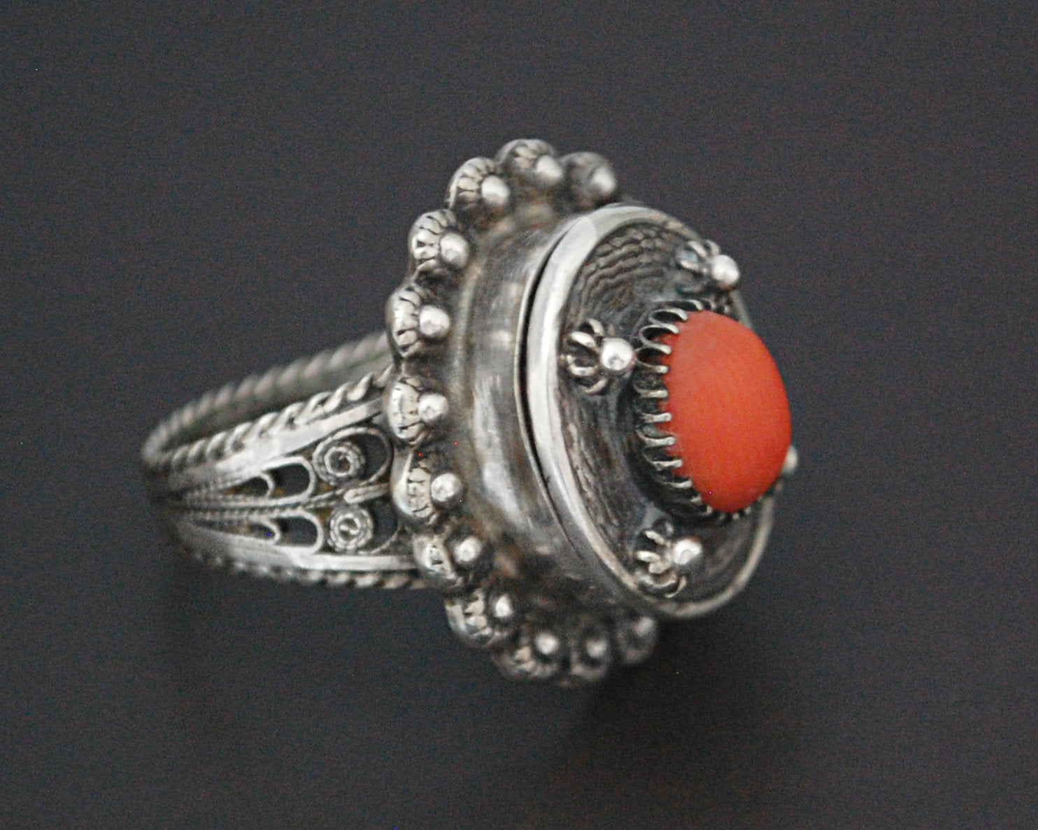 Vintage Coral Filigree Poison Ring - Size 7