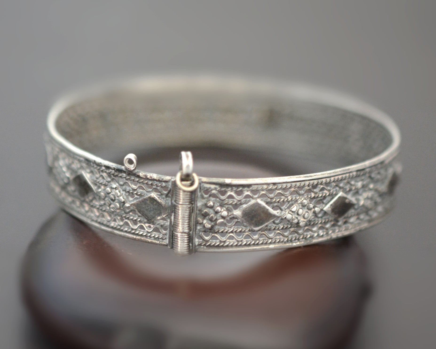 Yemeni Filigree Bracelet - Hinged