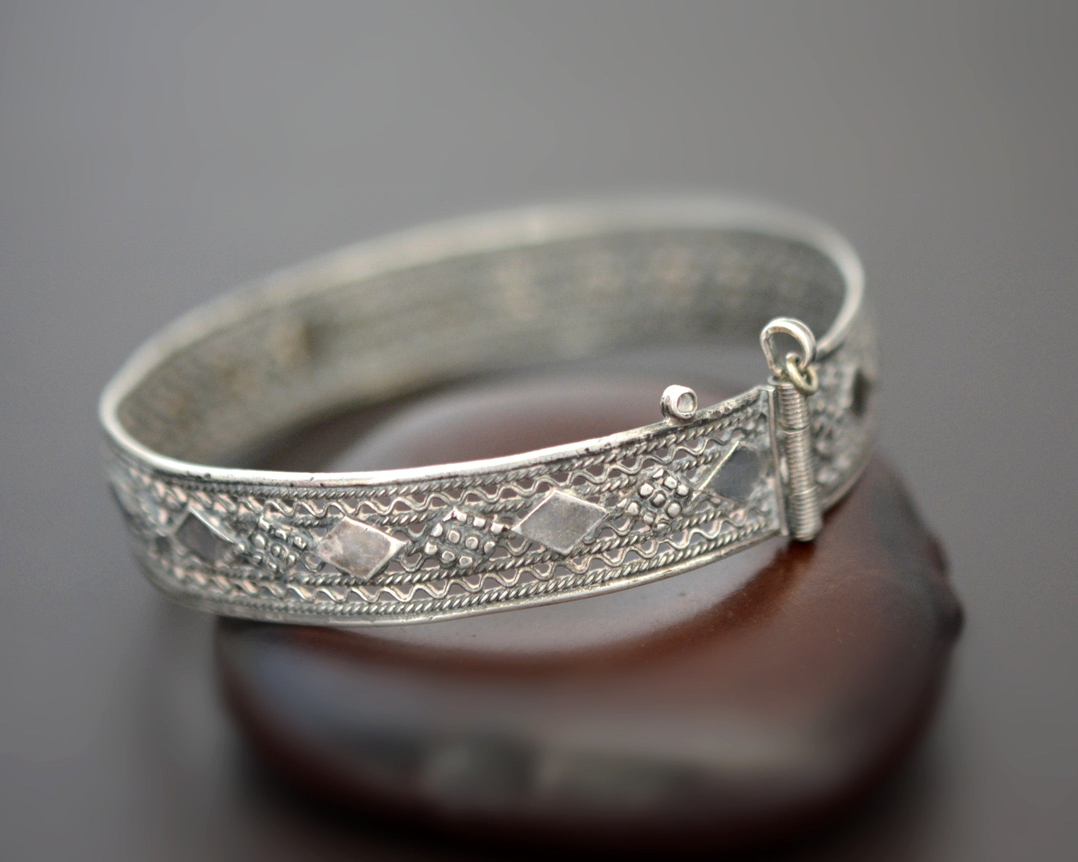 Yemeni Filigree Bracelet - Hinged