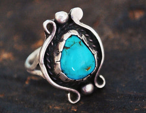 Native American Navajo Turquoise Ring - Size 8