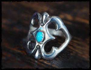 Navajo Native American Sandcast Ring with Turquoise - Size 9.5