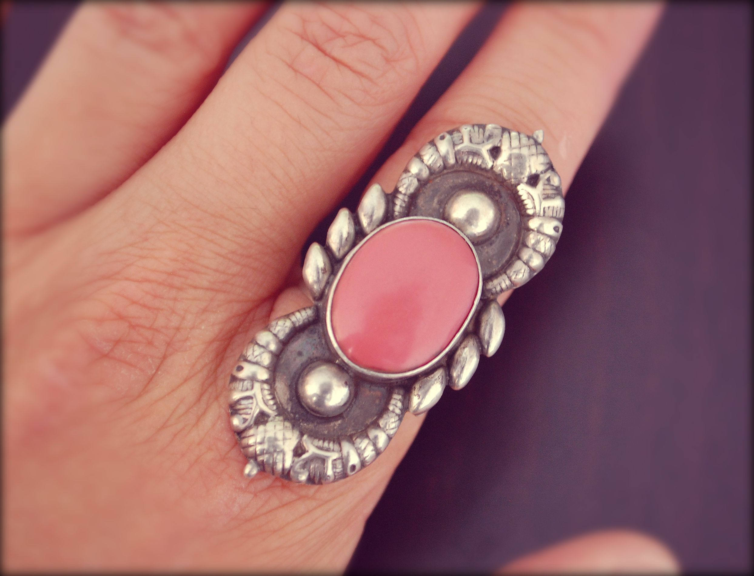 Vintage Afghani Coral Ring - Size 8