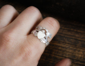Claddagh Ring with Kissing Birds - Size 8 - Engagement Ring - Sweetheart Ring