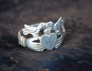 Claddagh Ring with Kissing Birds - Size 8 - Engagement Ring - Sweetheart Ring